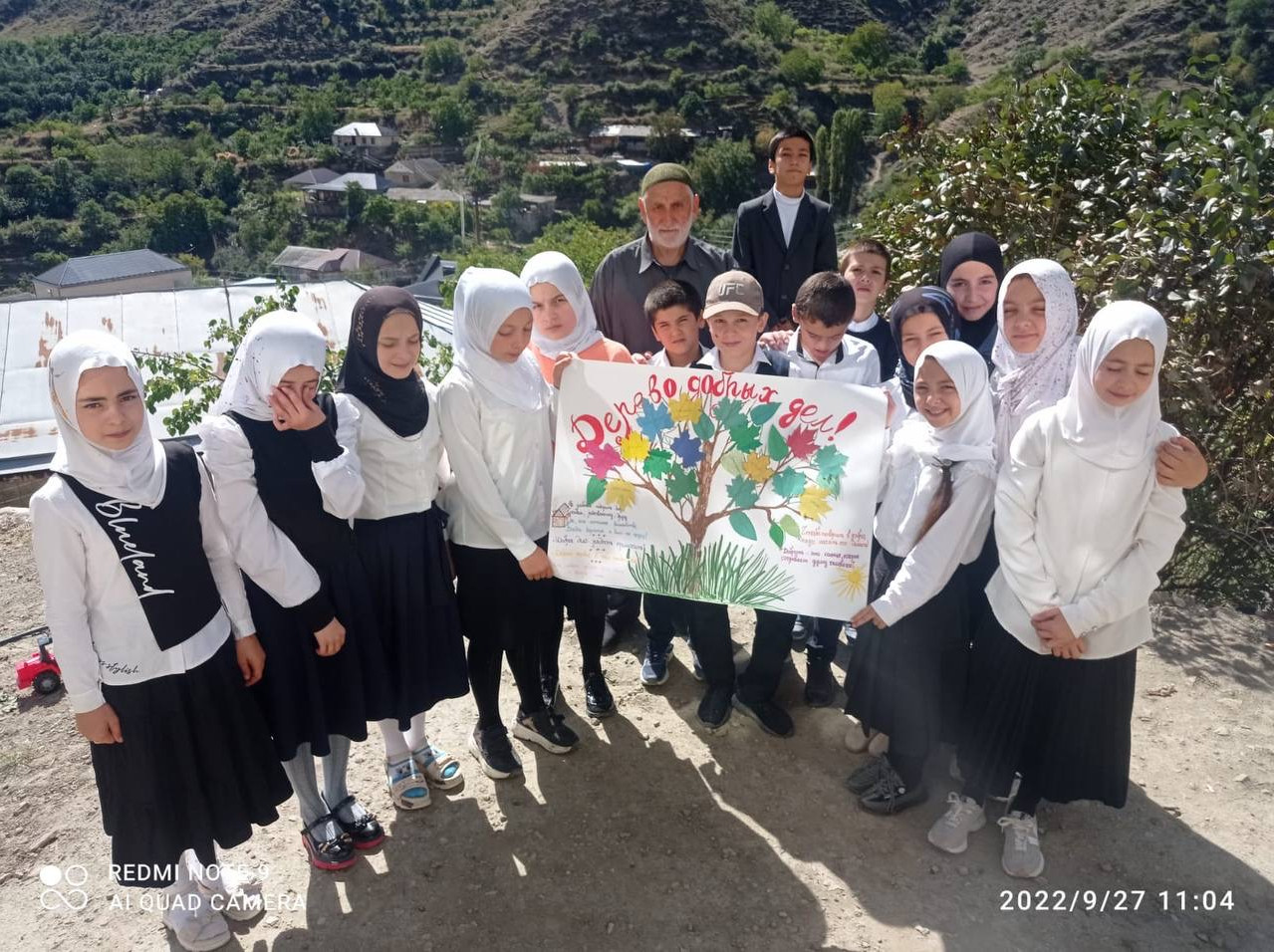 Соц.работники Центра поздравили подопечных с днем пожилых людей.