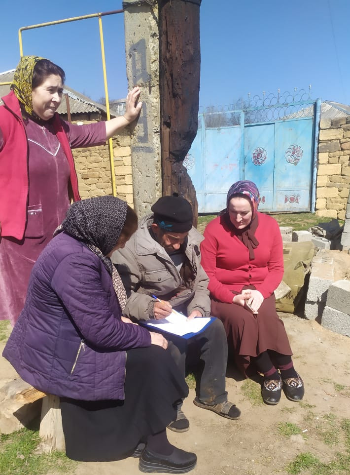 7 апреля работники социального обслуживания населения Хивского района провели подворный обход получателей социальных услуг