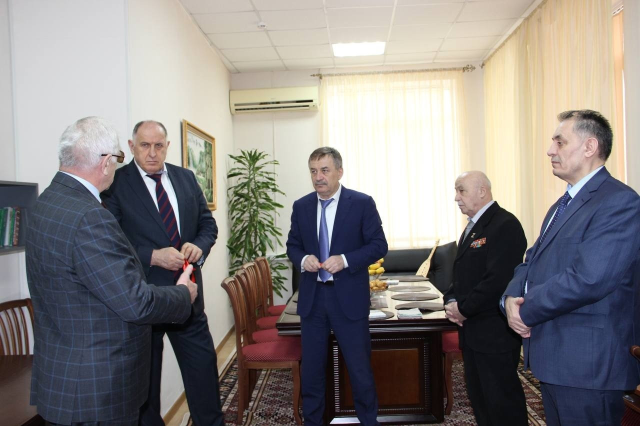 Центр общения старшего поколения открылся на базе Социального фонда Дагестана