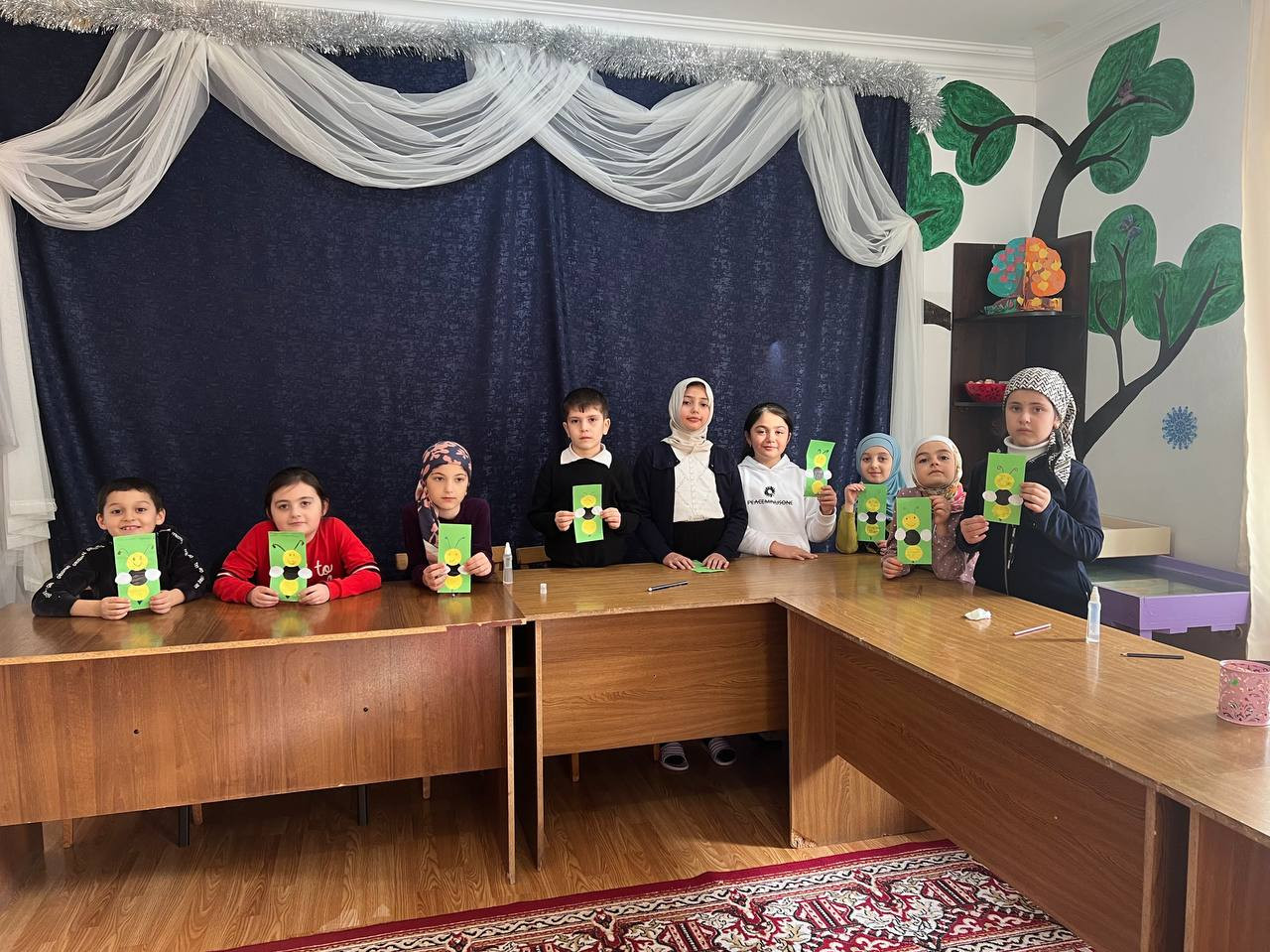 Аппликация  "пчелки"