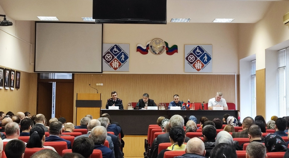 В Минтруда Дагестана обсудили вопросы антитеррористической защищенности объектов социальной защиты