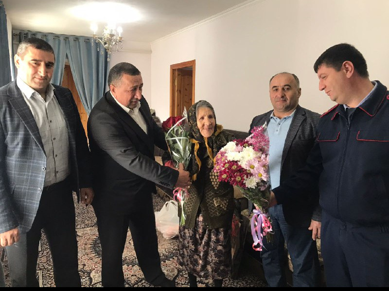 НАВЕСТИЛИ ЖИТЕЛЬНИЦУ БЛОКАДНОГО ЛЕНИНГРАДА