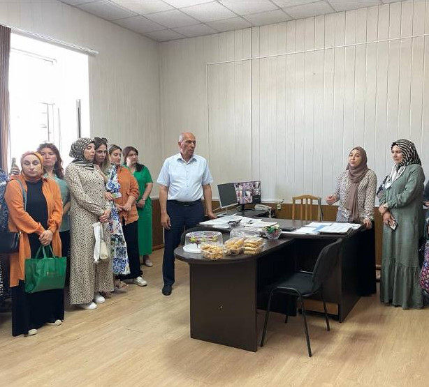 8 июня, в день социального работника, представители женского направления отдела просвещения при Муфтияте РД посетили Комплексный центр социального обслуживания населения г.Дербент.