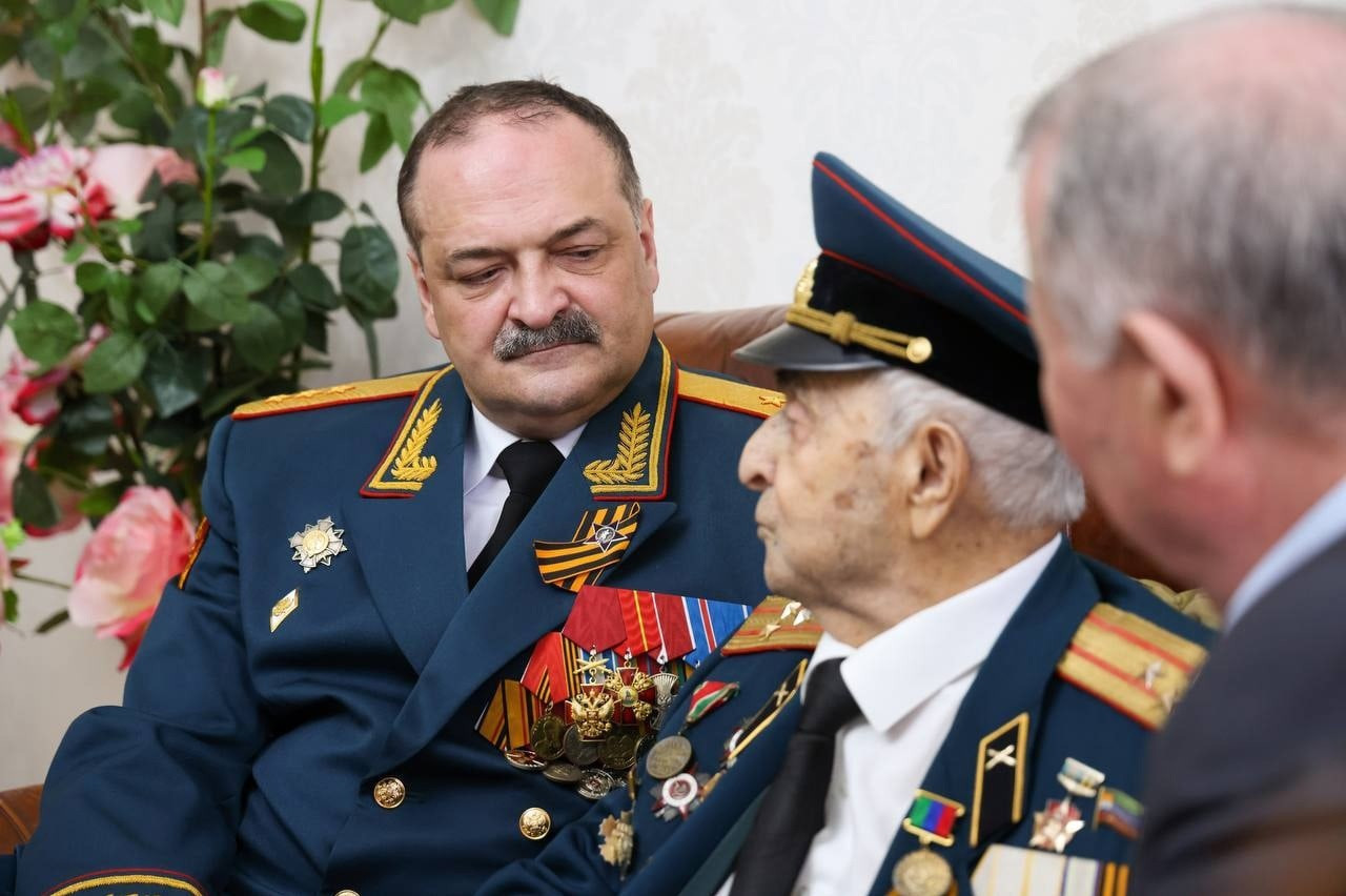 Сергей Меликов поручил увековечить при жизни имя ветерана-долгожителя Ильяса Казиханова в родном для героя Нижнем Казанище