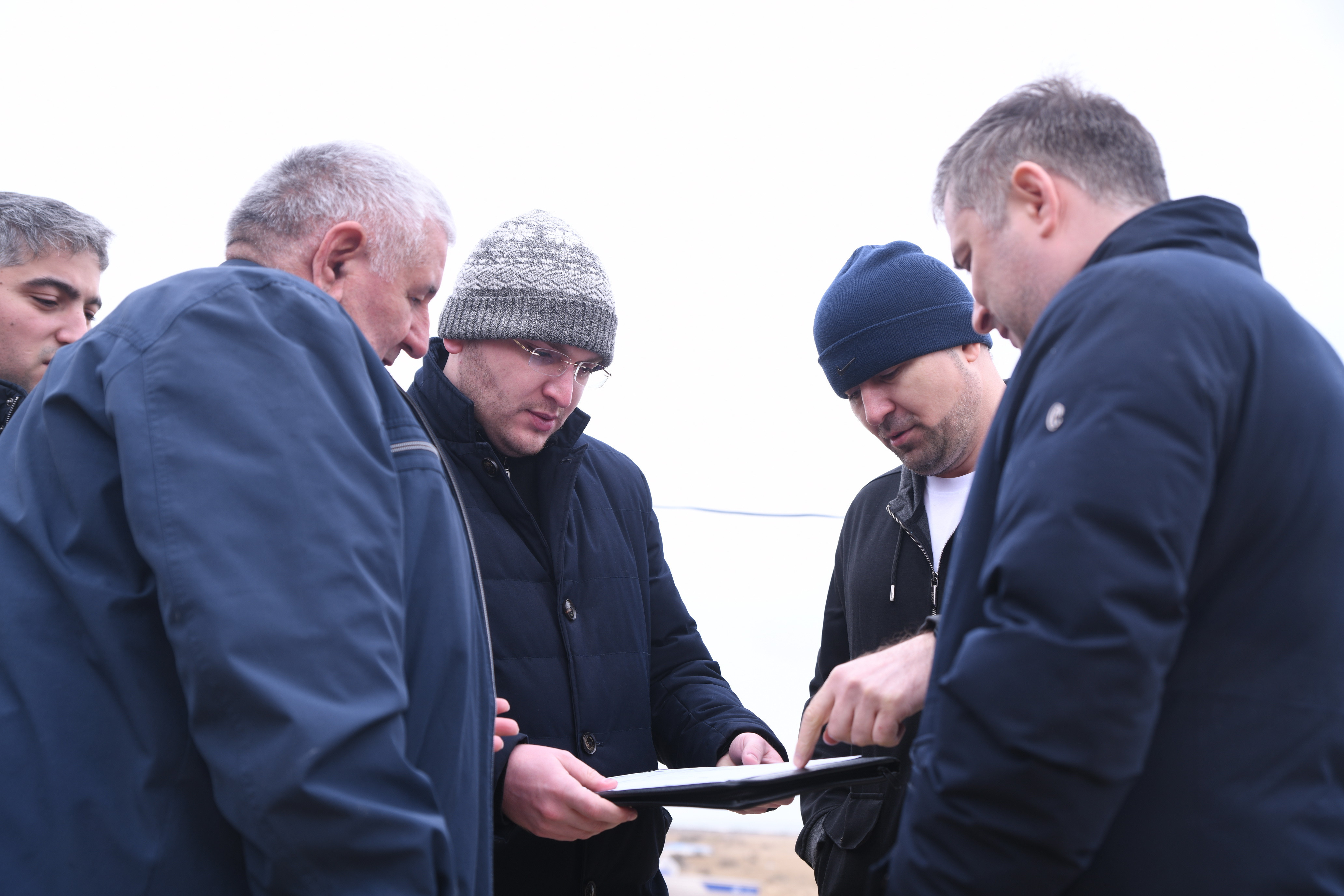 Мурад Казиев ознакомился с ходом проведения строительных работ на оздоровительной базе отдыха для инвалидов-ампутантов «Весна»