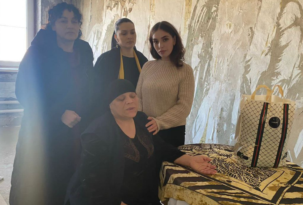 В преддверии Дня защитника отечества специалисты ГКУ РД УСЗН в МО «г. Каспийск» посетили семьи участников СВО