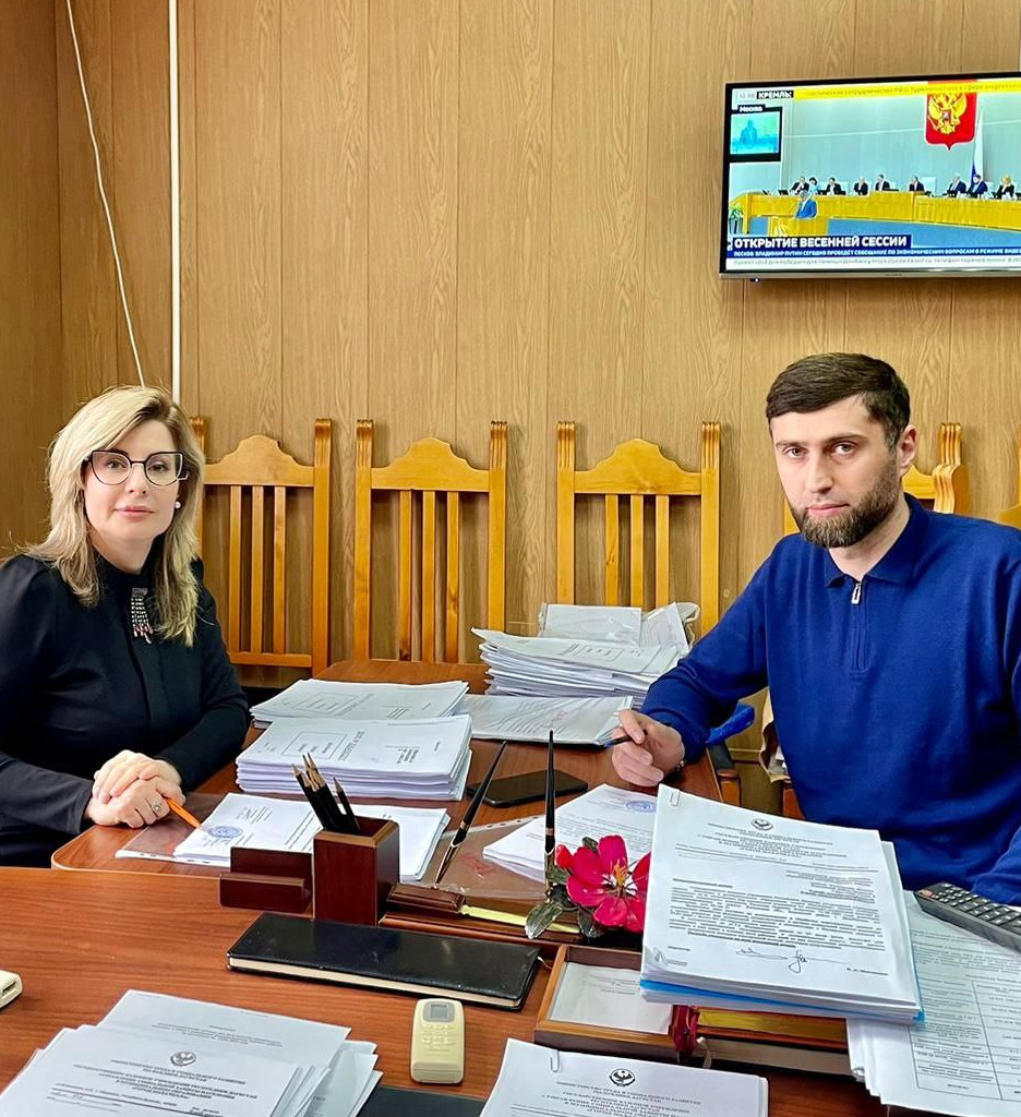 Прием-передачи выплатных дел получателей ежемесячной выплаты в связи с рождением (усыновлением) первого ребенка.