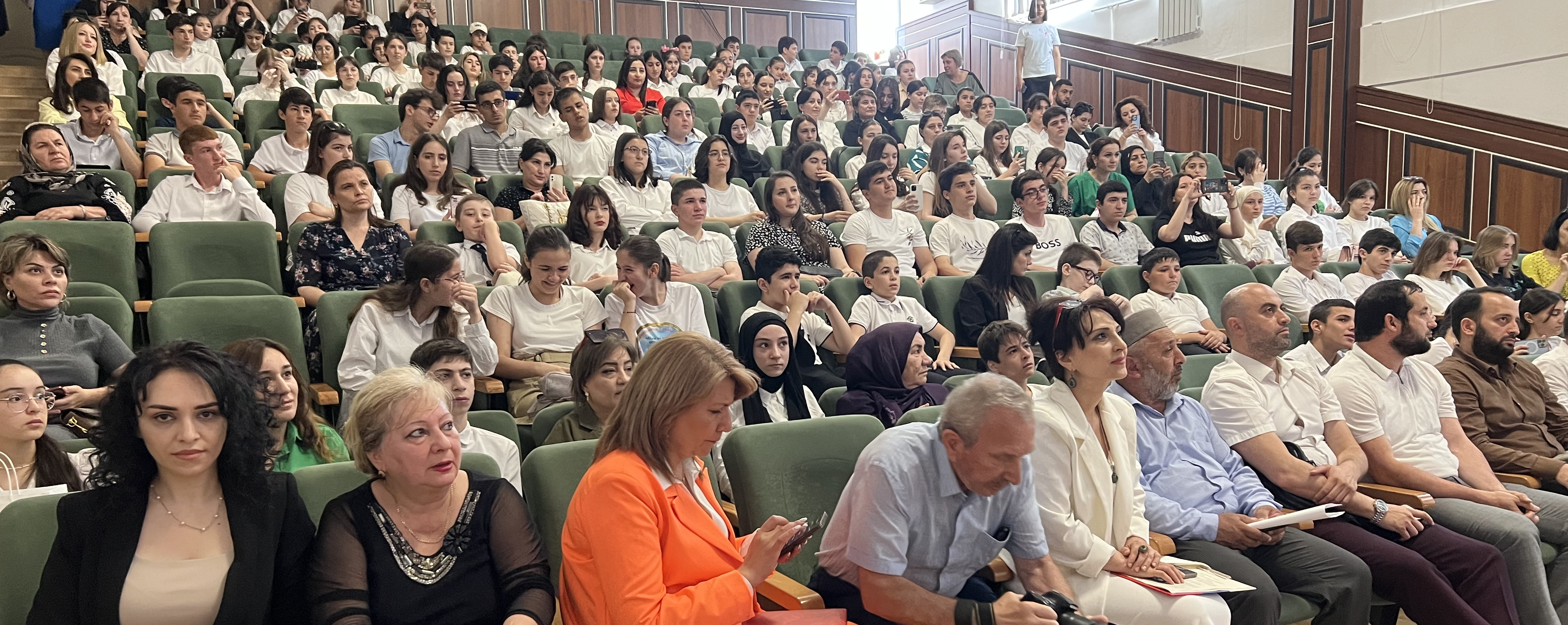 Центр занятости населения Дербентского района на ярмарке вакансий для несовершеннолетних собрал 140 школьников в возрасте от 14 до 18 лет»