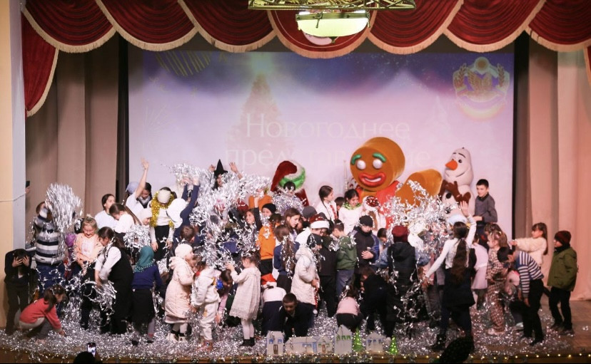 Новогодний утренник для детей - инвалидов прошел в Хунзахском районе.