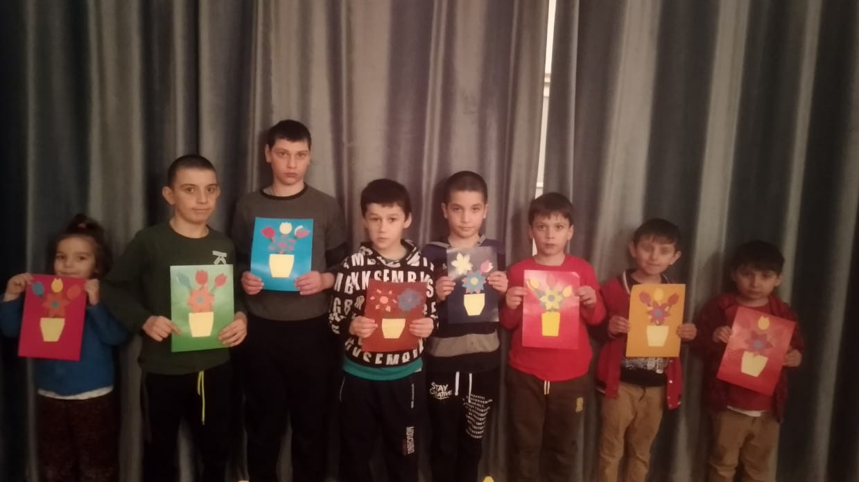 Занятие "Открытка для любимой мамы".