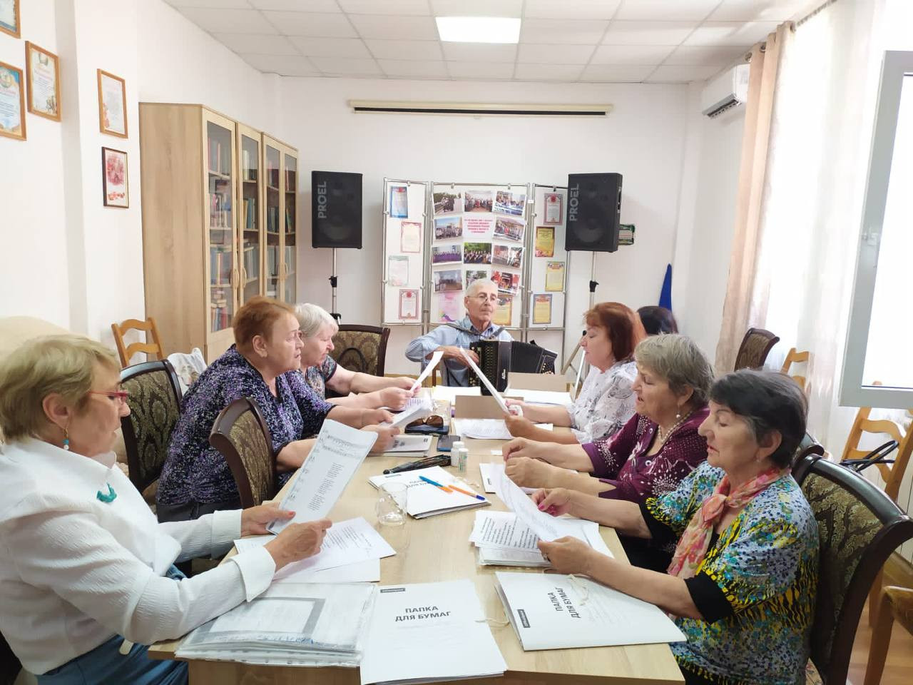 Трудовые будни в отделении социального обслуживания граждан пожилого возраста и инвалидов в полустационарной форме