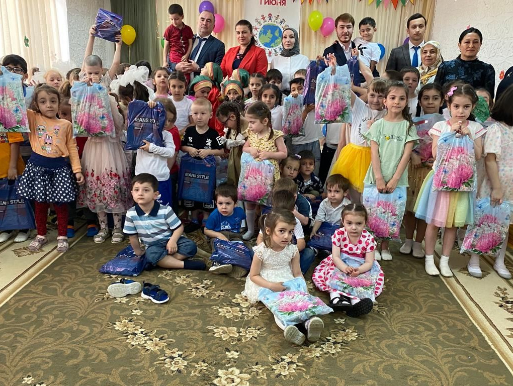 «Да здравствуют дети, на всей планете!»