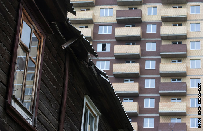 При переселении граждан из ветхого жилья необходимо исключить ущемление прав расселяемых жителей, заявил в своем Послании Сергей Меликов