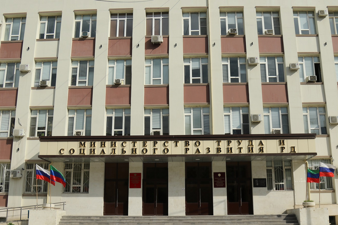 Минтруда Дагестана проводит модернизацию Махачкалинского центра занятости в рамках Нацпроекта «Демография»