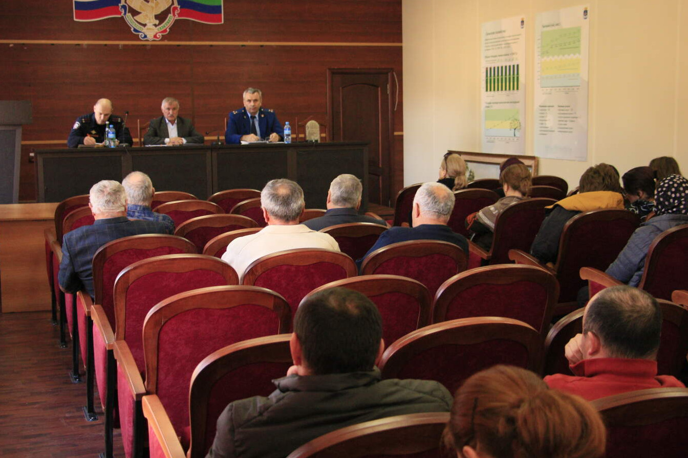 В администрации района прошло совещание,  приуроченное к Международному дню борьбы с коррупцией