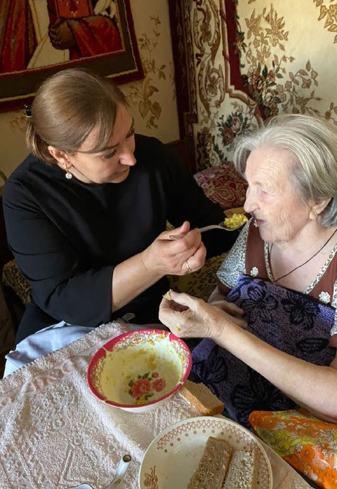 Выслушать, понять, утешить.