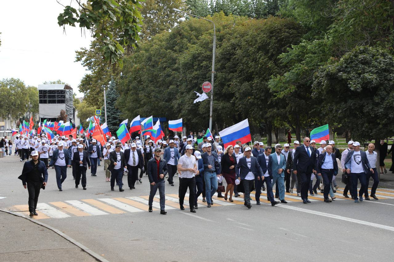 акция "Поддержим наших"