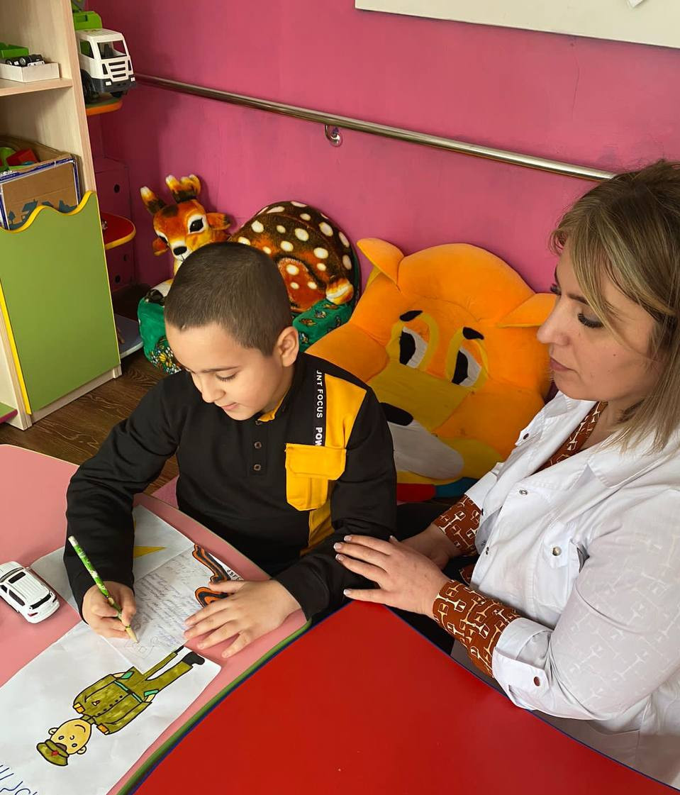 Поздравление с Днем защитника  Отечества, от подопечных отделения социального обслуживания детей и семей с детьми.