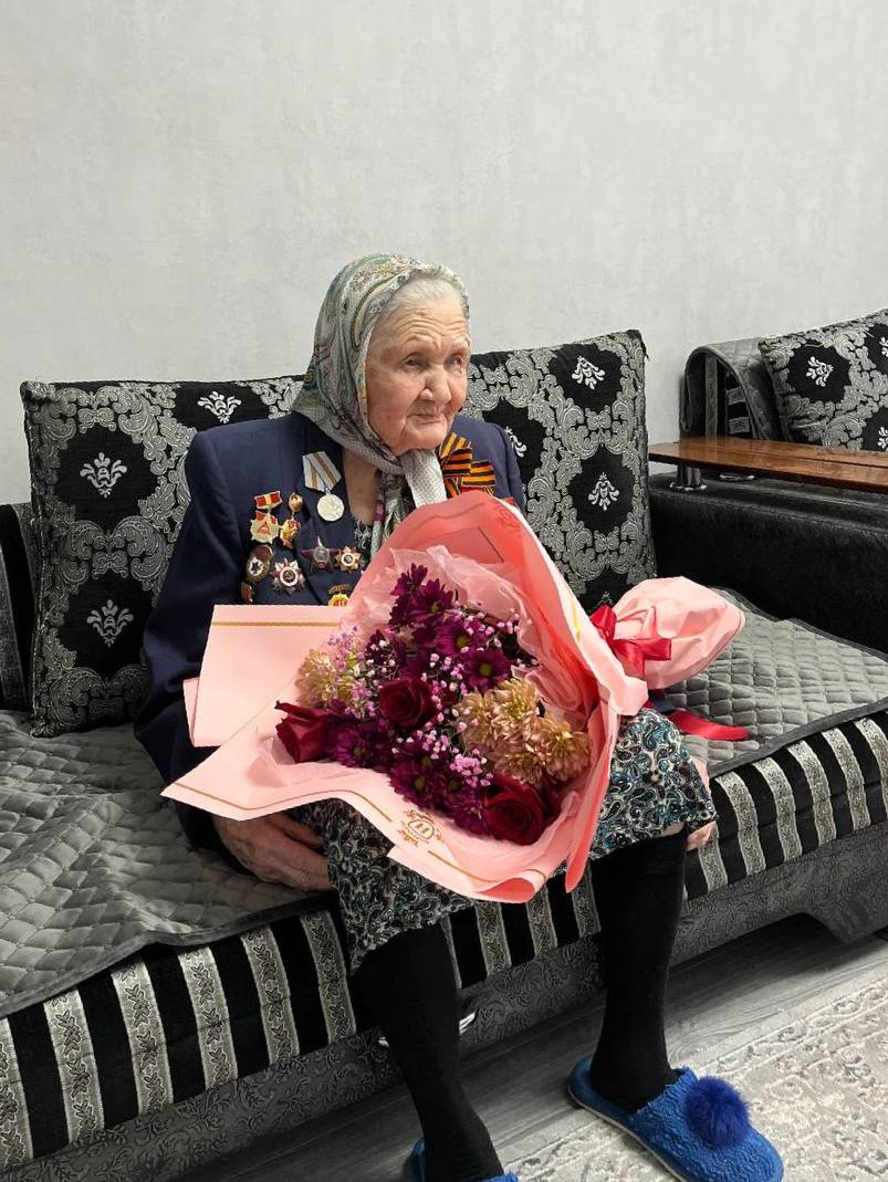 Поздравление ветерана ВОВ с 78-й годовщины Дня Победы!