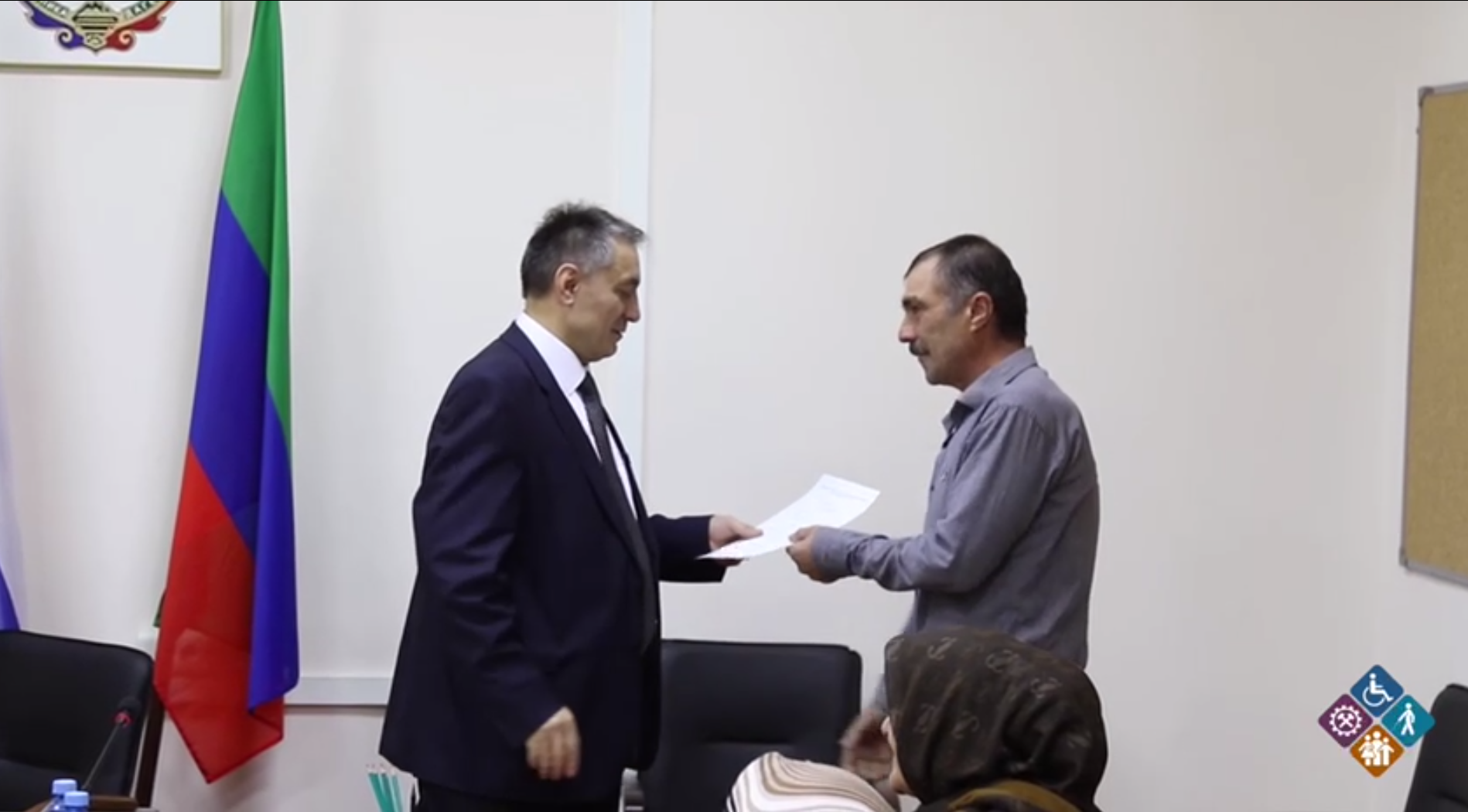 Вручение свидетельств на улучшение жилищных условий