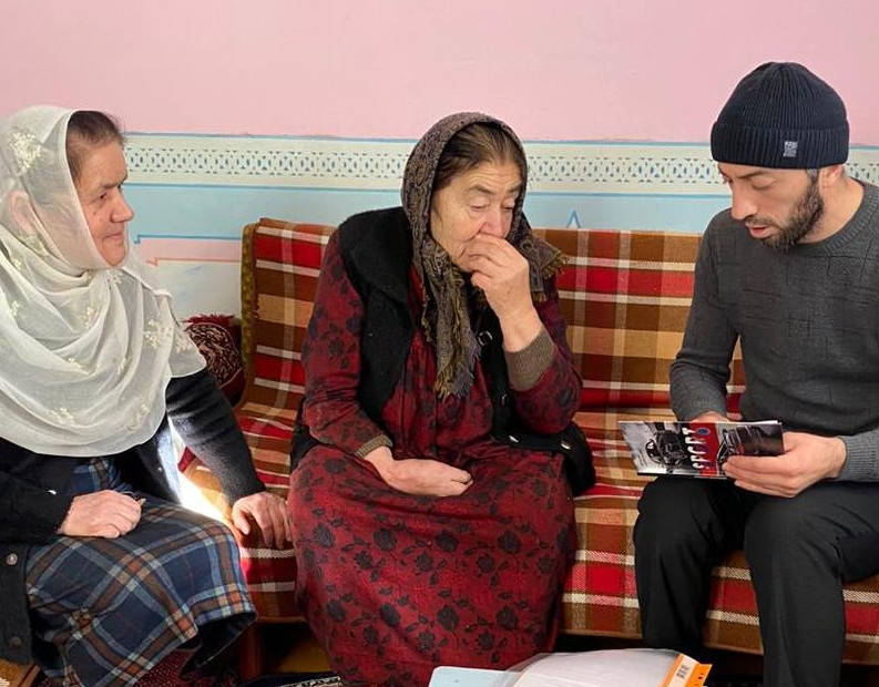 Специалисты Комплексного центра Дахадаевского  района с выездом на место  рассмотрели заявлений граждан, нуждающихся социальном обслуживании