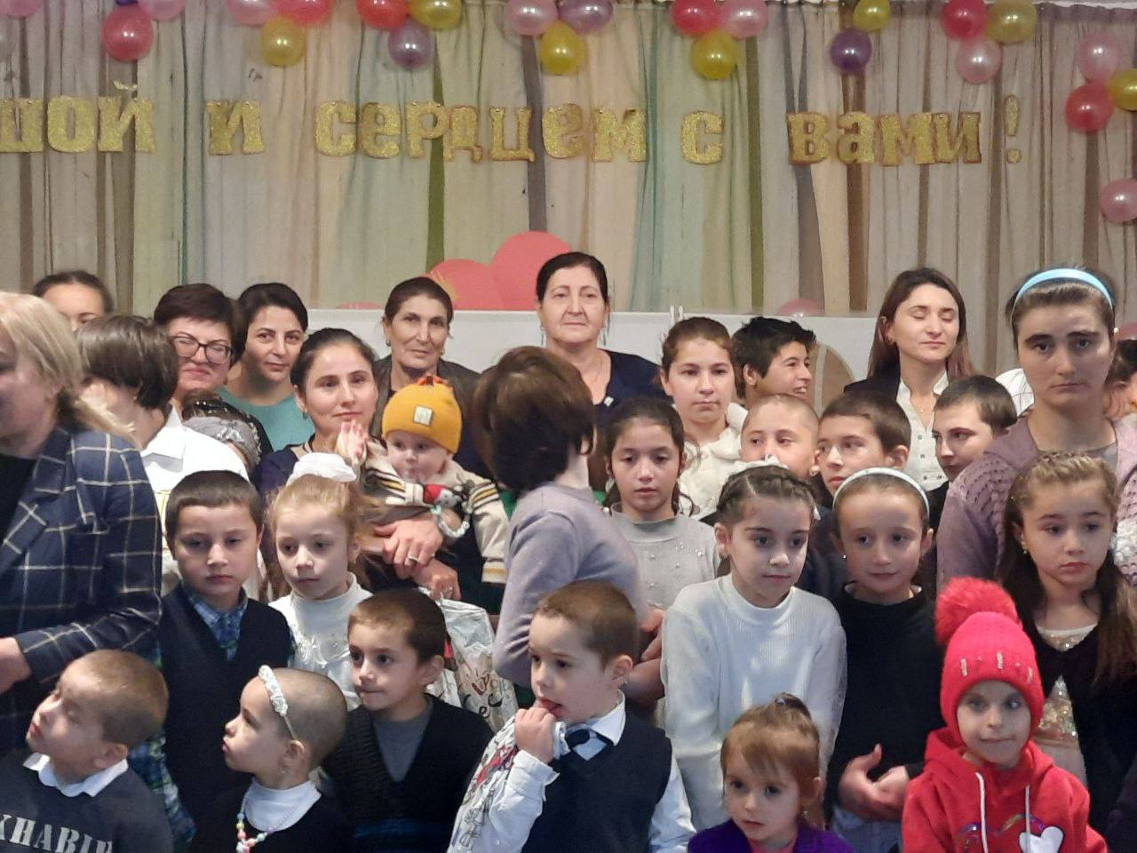 В Реабилитационном центре для детей и подростков с ограниченными возможностями здоровья провели торжественное мероприятие ко Дню инвалидов