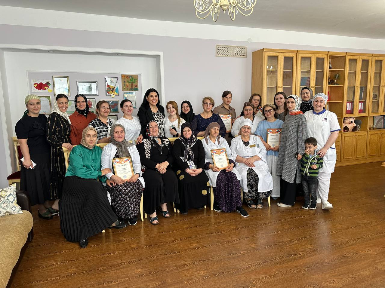 С днем социального работника!