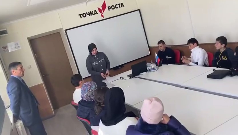 Проведение месячника "Выпускник - 2023"