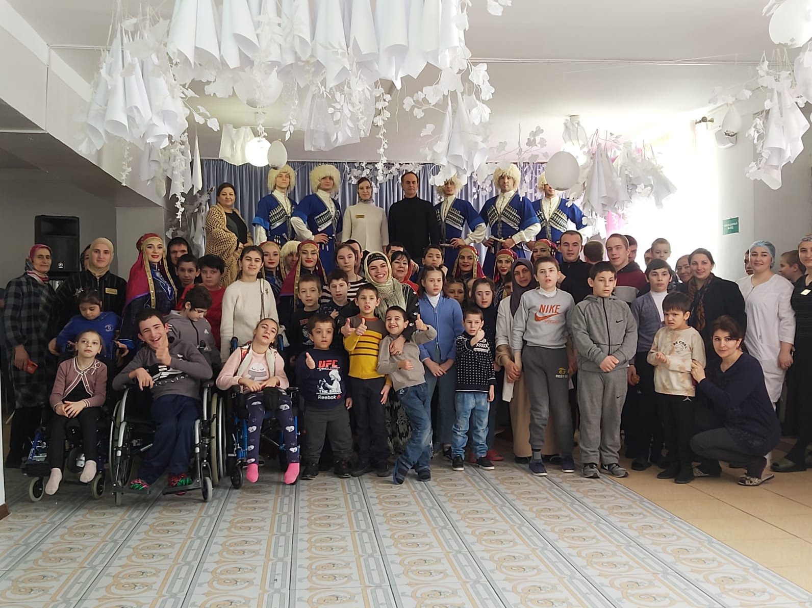 Гости из ансамбля танца народов Кавказа "Молодость Дагестана"