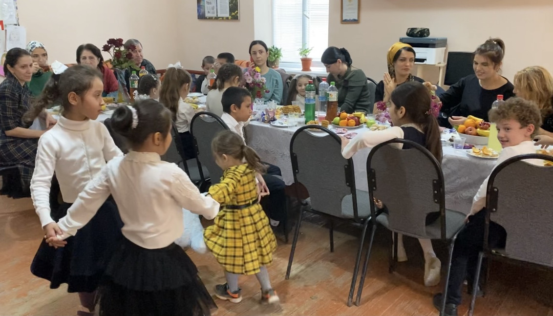 В отделении дневного пребывания детей и семей с детьми прошел праздник День матери