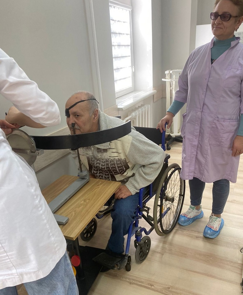 Посещение центра микрохирургии глаза