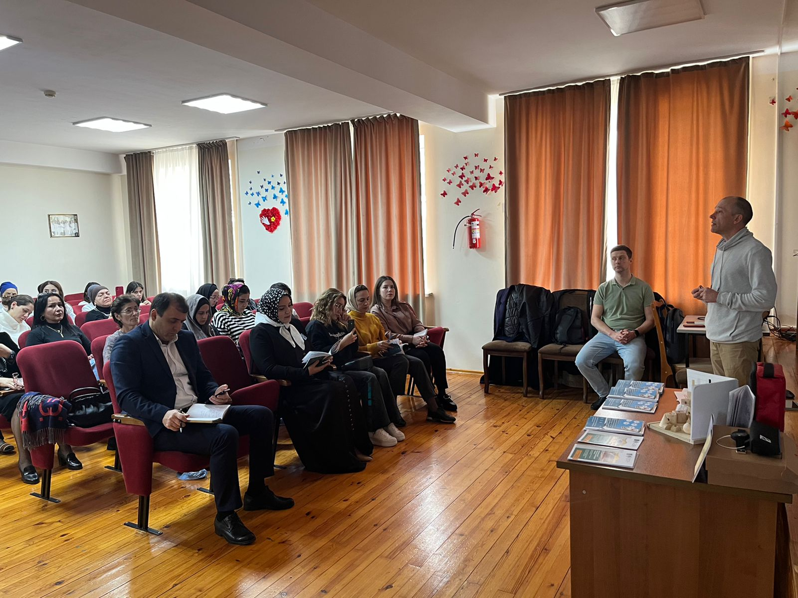 Руководители учреждений социального обслуживания Минтруда Дагестана приняли участие в информационном семинаре