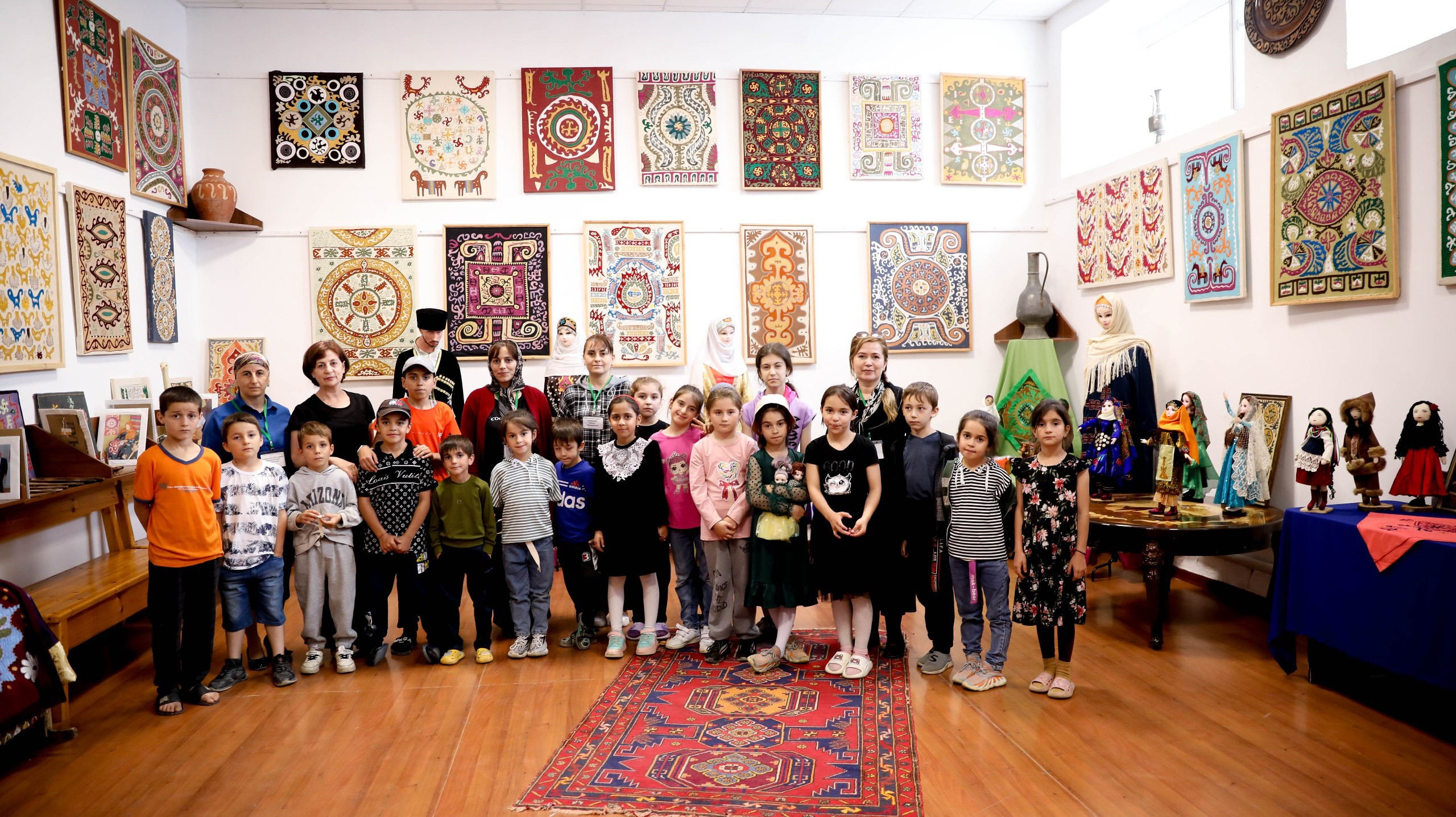 Посещение выставки кукол «Добрых рук мастерство» Анны Амаровой в Этноцентре Кайтаги