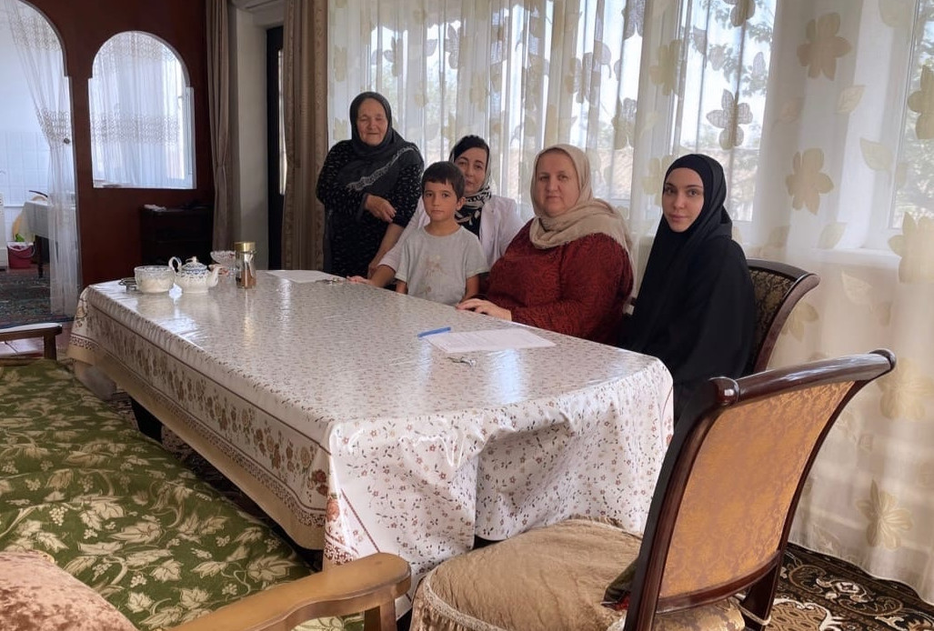 Посещение семьи прибывших детей из боевых действий в Ираке.