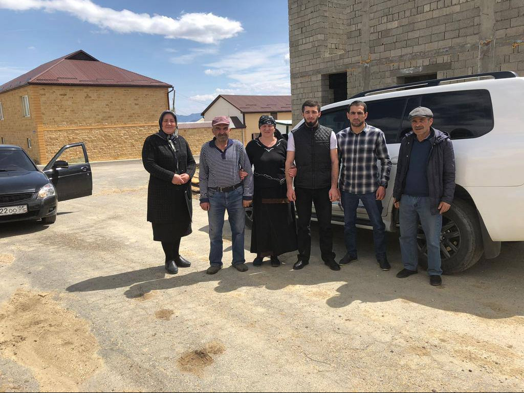 В канун УРАЗА-БАЙРАМ специалисты КЦСОН посетили семьи мобилизованных.