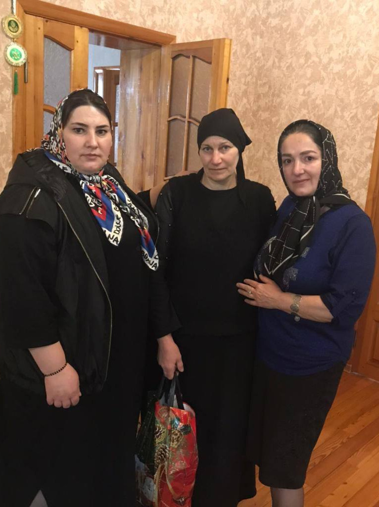 Посещение на дому семей военнослужащих граждан.