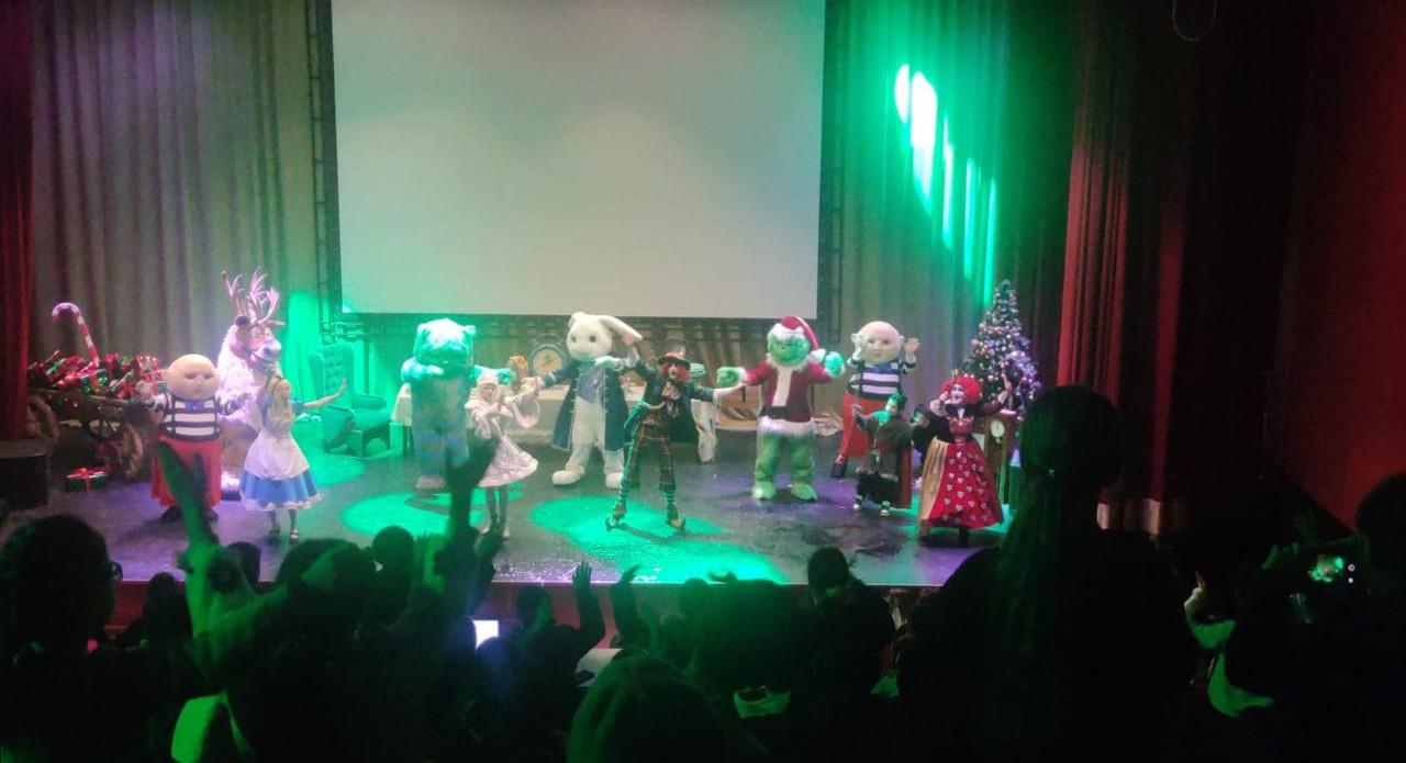 Представления "Алиса в стране чудес"