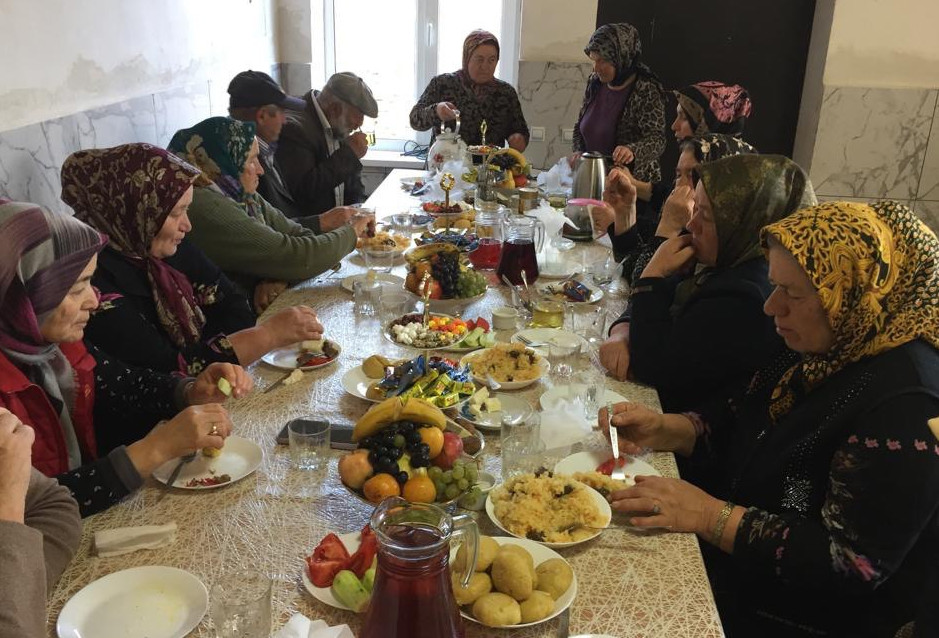 Провели благотворительное мероприятие, приуроченное к Международному дню пожилых людей.