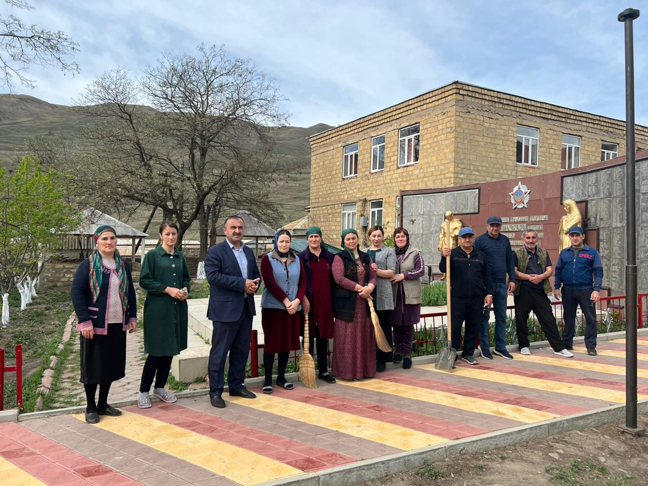 Участие в общереспубликанском субботнике