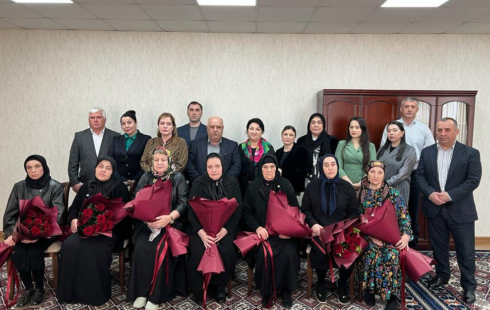 Встреча с матерями и женами военнослужащих СВО в пос. Коркмаскала , "Кумторкалинский район".