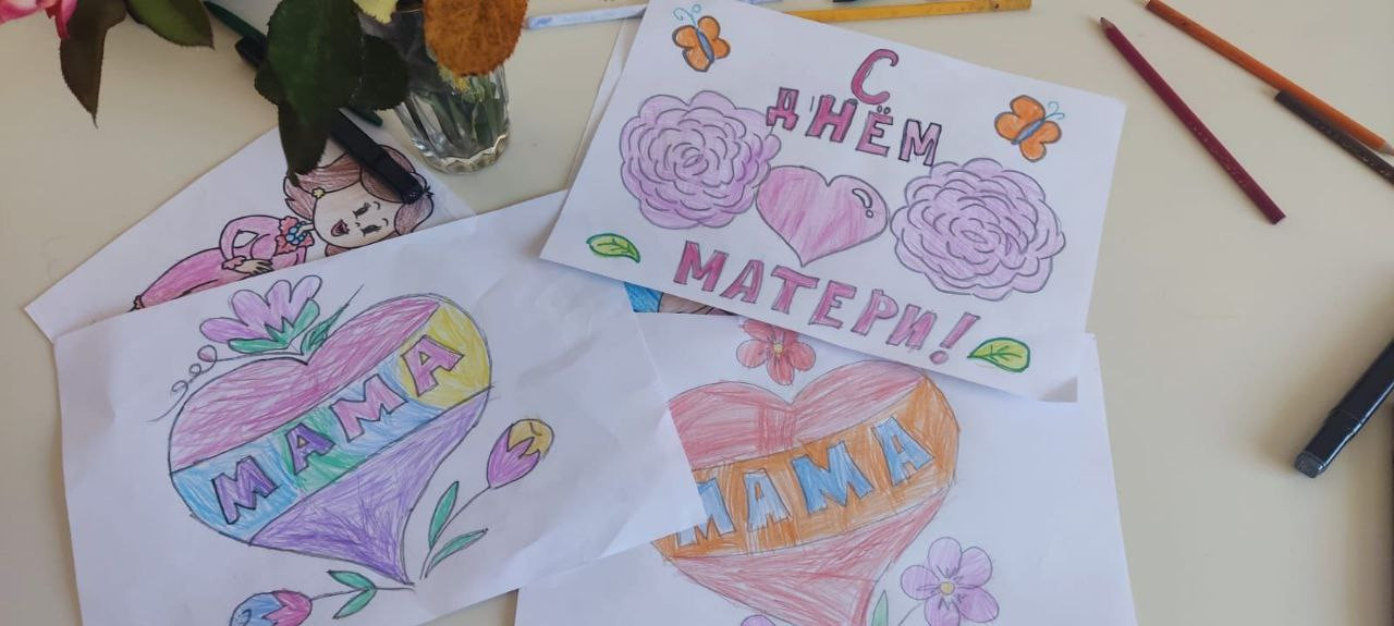 В преддверии самого доброго и самого нежного праздника Дня матери….