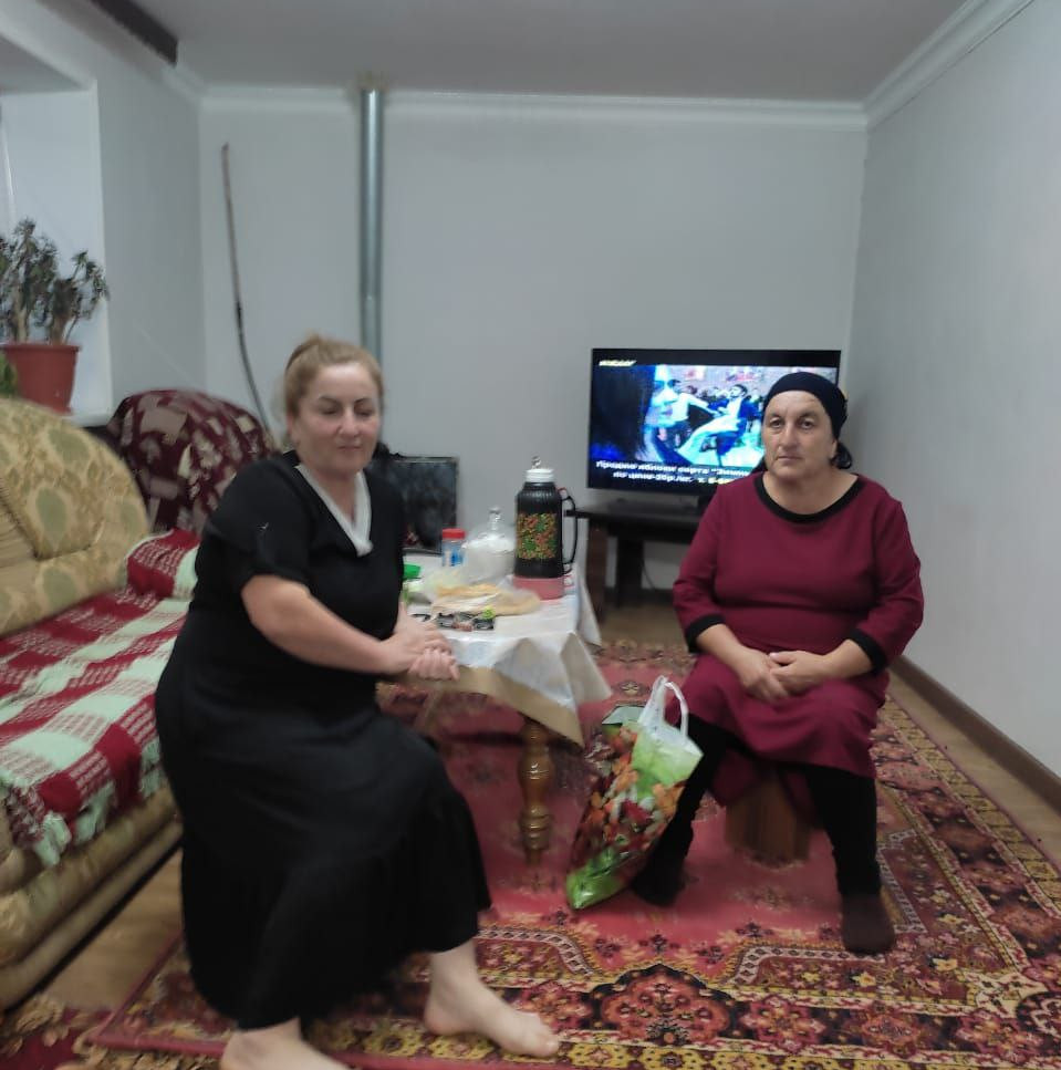 СОЦИАЛЬНЫЙ РАБОТНИК ПОСЕТИЛА СВОЮ ПОДОПЕЧНУЮ