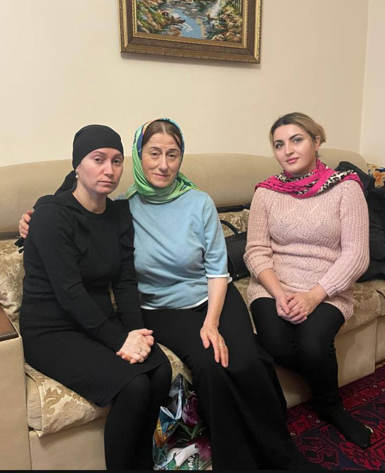 Специалисты дневного пребывания посетили вдову участника спкциальной военной операции на Украине.