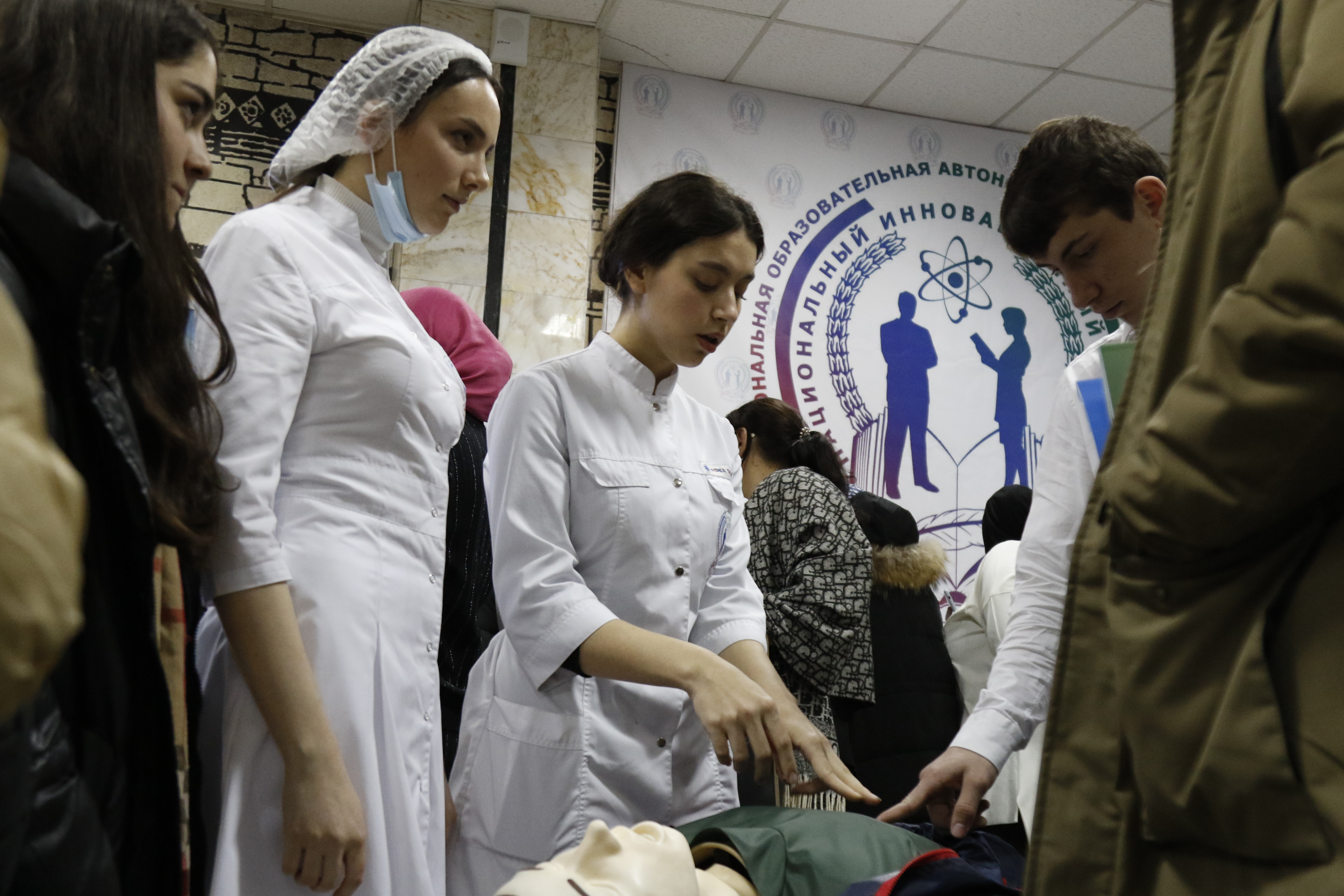 Службы занятости Минтруда Дагестана приступили к проведению ярмарок учебных мест - «Выпускник - 2023»