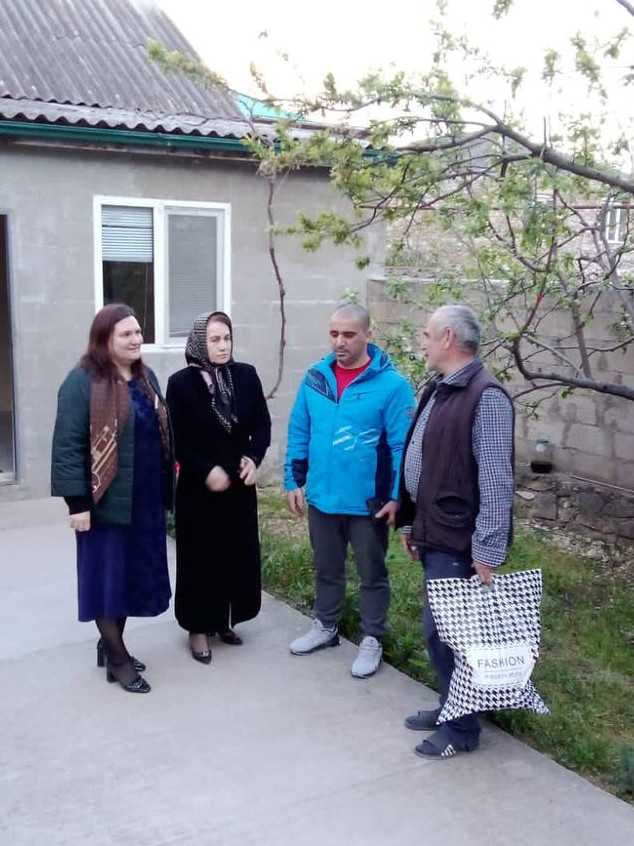 В городе Избербаш поддержали республиканскую акцию по раздаче продуктовых наборов семьям мобилизованных граждан в честь священного для мусульман месяца Рамадан.