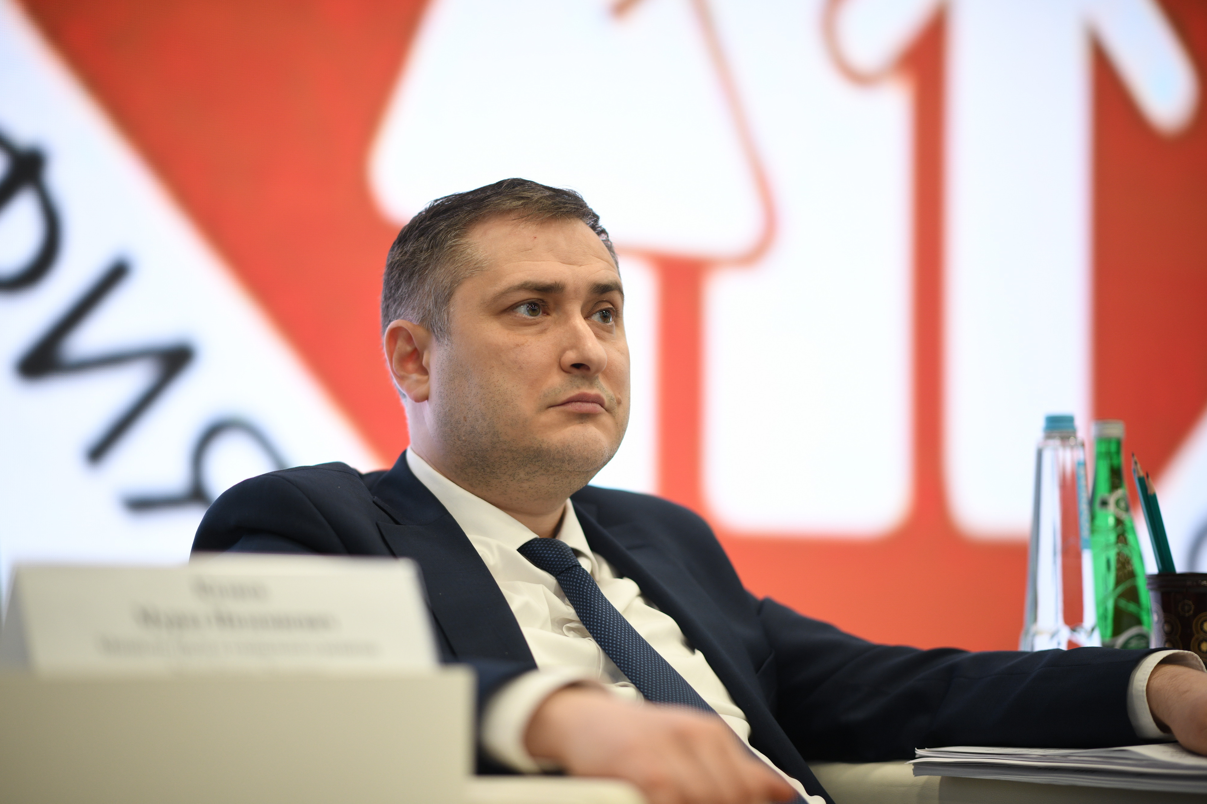 Министр труда и социального развития РД Мурад Казиев прокомментировал Послание Владимира Путина Федеральному Собранию.