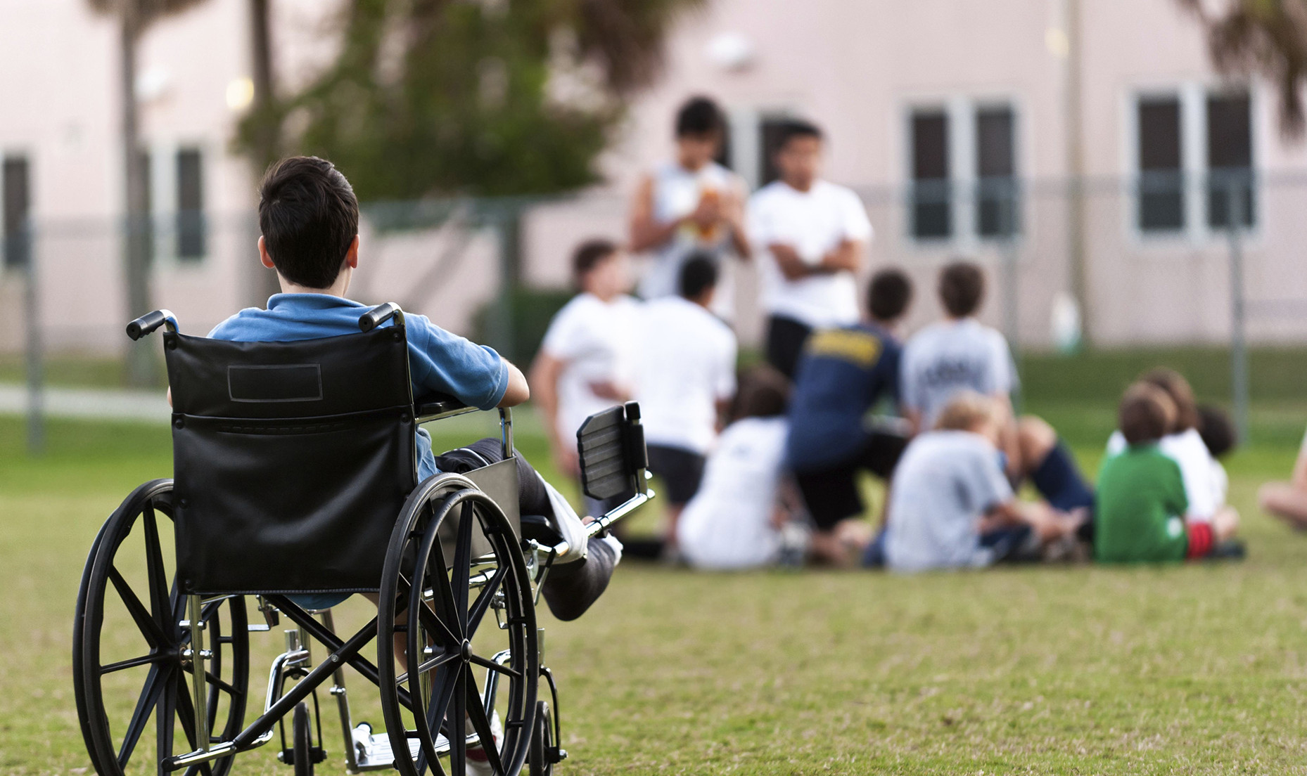 Правительство обновило порядок использования дополнительных выходных дней для родителей детей с инвалидностью