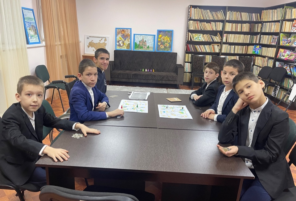 Настольная игра по финансовой грамотности "Шаги к успеху"