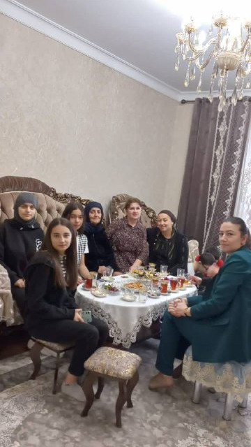 Волонтеры 2-го отделения поздравили с Днем пожилых.