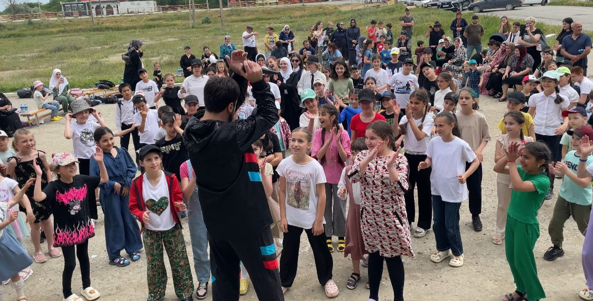 "Пусть всегда будет солнце!"